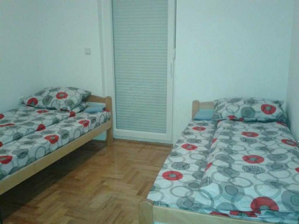 Guesthouse Mece Бело Поле Екстериор снимка